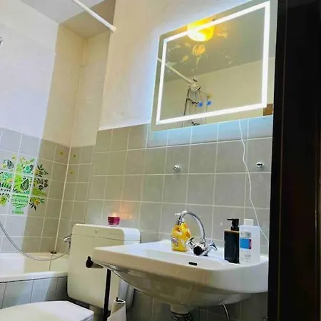 Bluehendes Balkonwohnung Mit Traumaussicht Saarbrücken Buitenkant foto