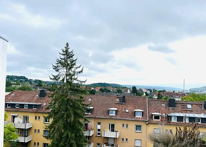 Bluehendes Balkonwohnung Mit Traumaussicht