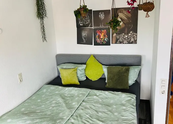 Bluehendes Balkonwohnung Mit Traumaussicht
