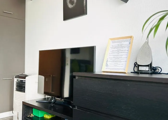 Bluehendes Balkonwohnung Mit Traumaussicht